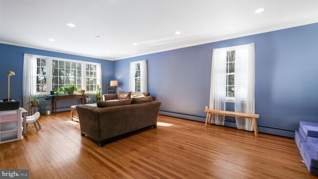 Building Photo - 154 Ash Way