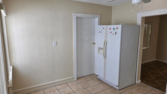 Building Photo - 421 Ardmore Rd