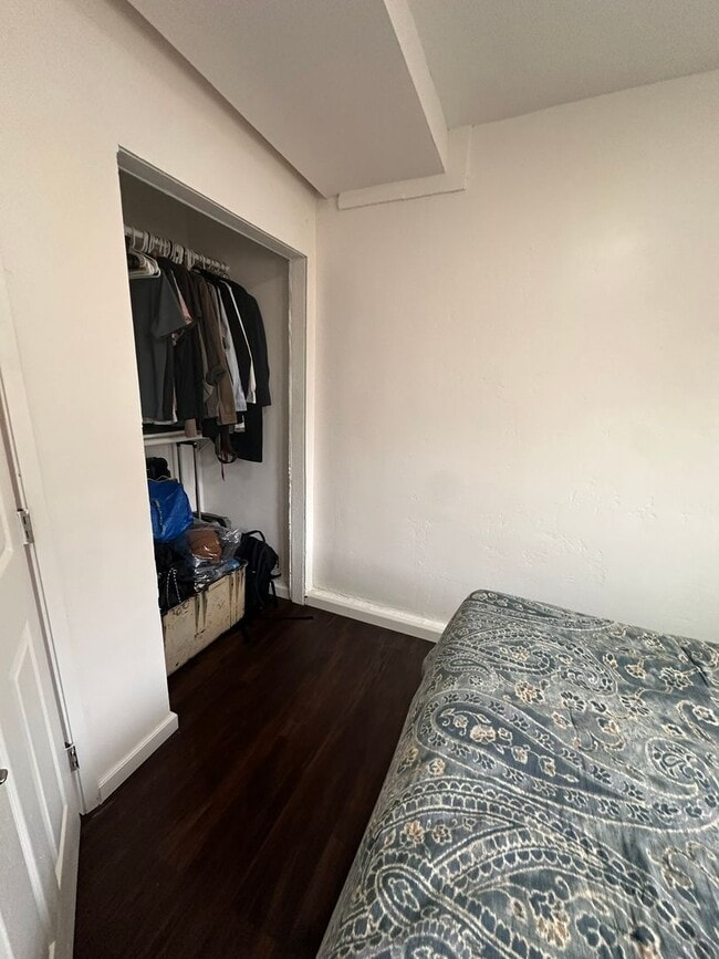 Building Photo - 1153-1155 Emory Street