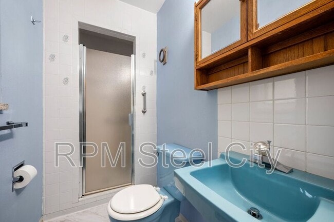 Building Photo - 61 University Cir