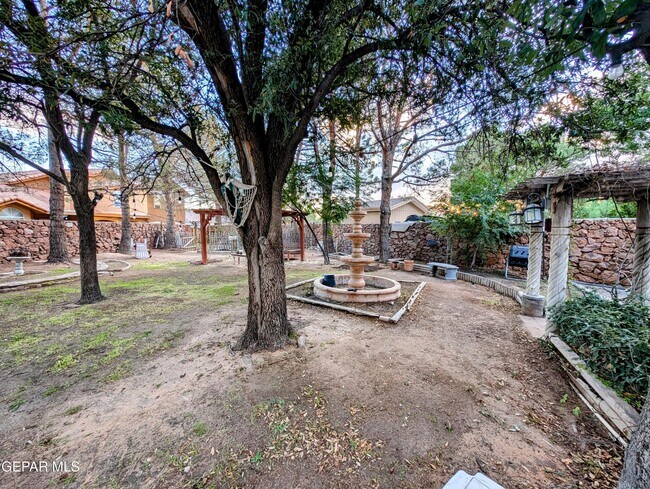 Building Photo - 11820 Pueblo Seguro Way