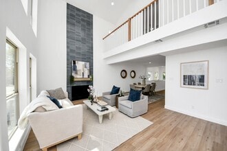 Building Photo - 300 Narcissus Rd