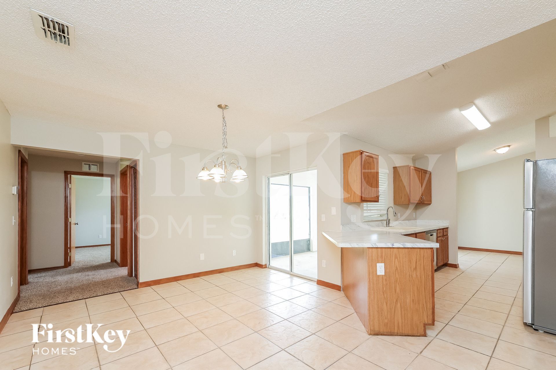 Building Photo - 329 Edgewood Ct