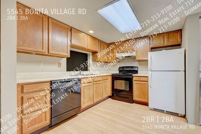 Building Photo - 5545 Bonita Village Rd