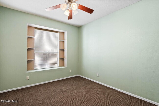 Building Photo - 12733 Tierra Salas Dr