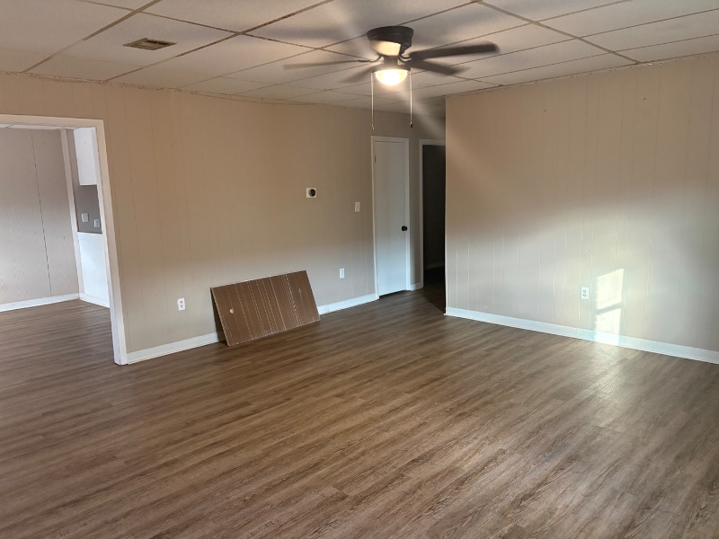 Building Photo - 603 Thornhill Dr