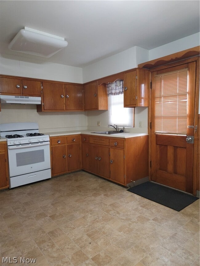 Building Photo - 567 Stetler Ave