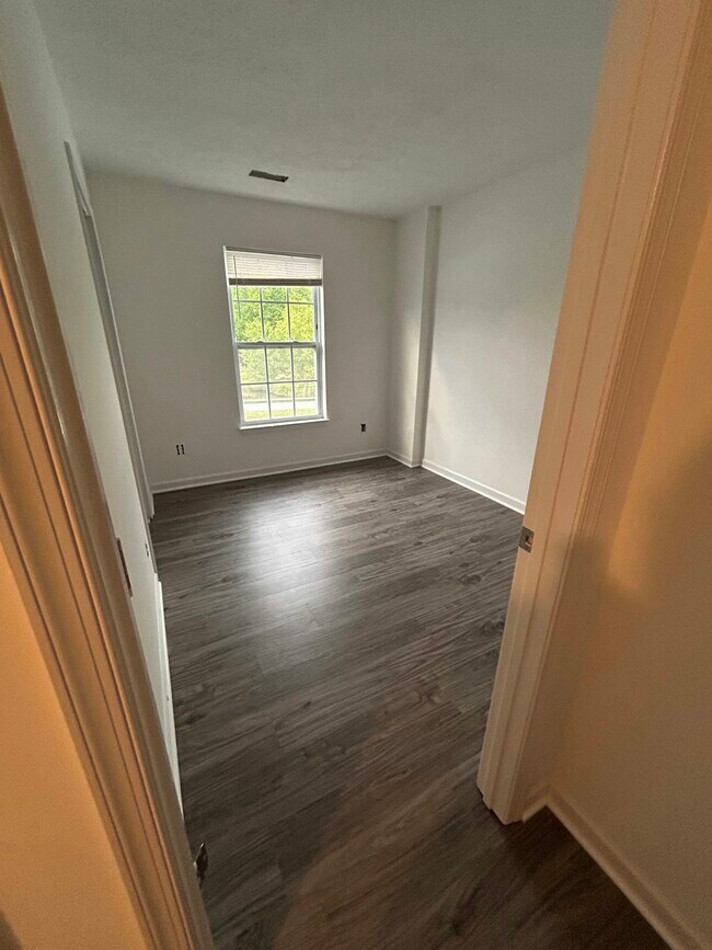 Building Photo - 4847 Limestone Ct