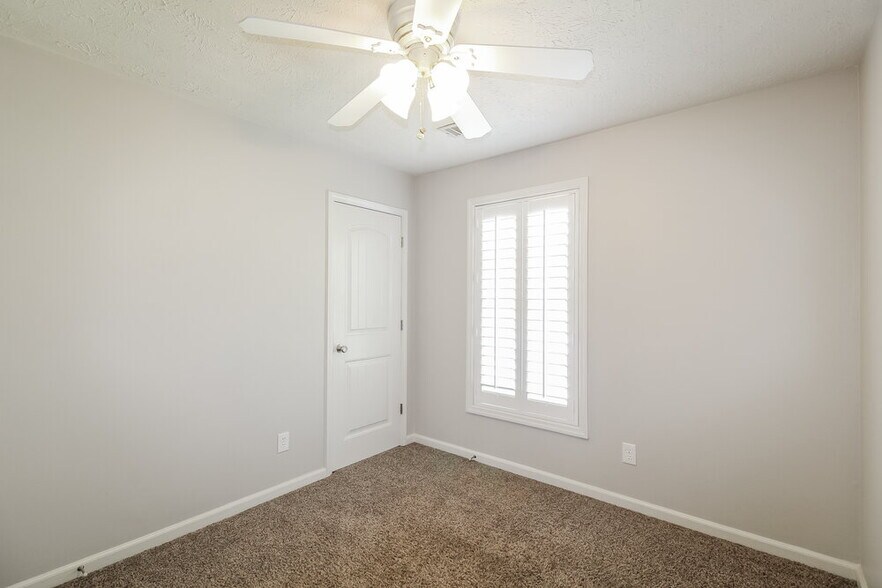 Building Photo - 10165 Rillridge Ct