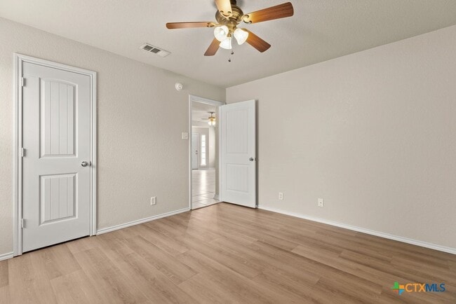 Building Photo - 4703 Stonehaven Dr