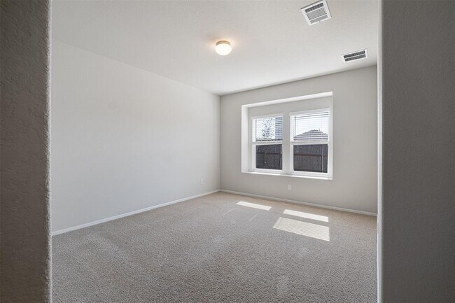 Building Photo - 244 Shugart St