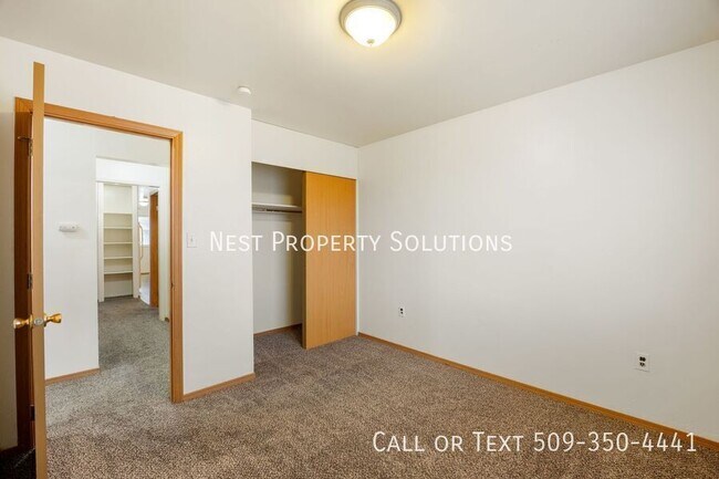 Building Photo - 1225 Arlington Dr