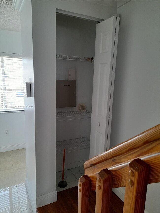 Building Photo - 551 NW 82nd Ave