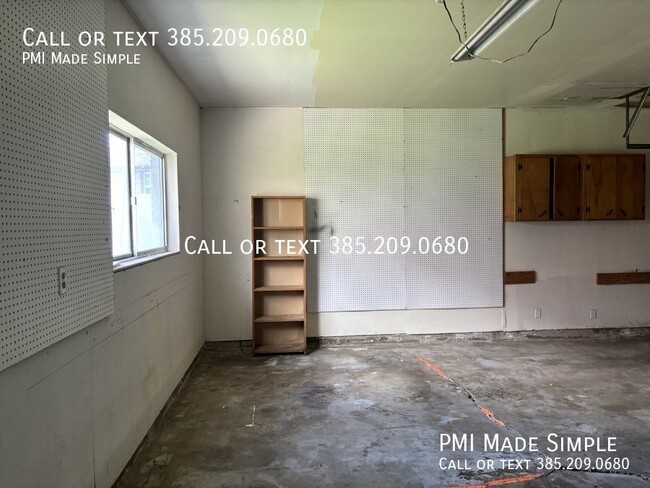 Building Photo - 690 N 600 E