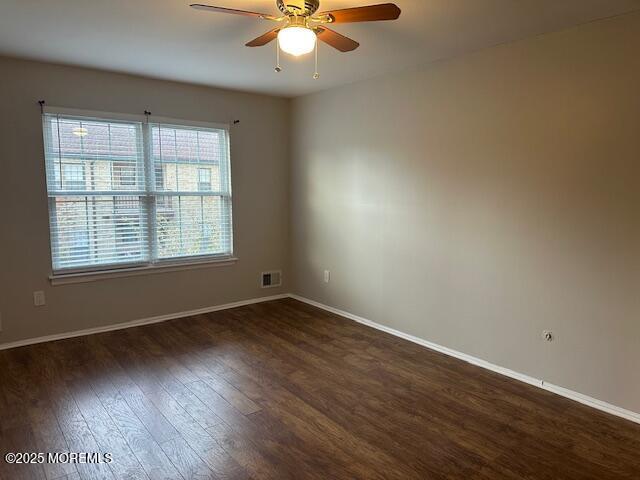 Building Photo - 1011 Wellington Pl