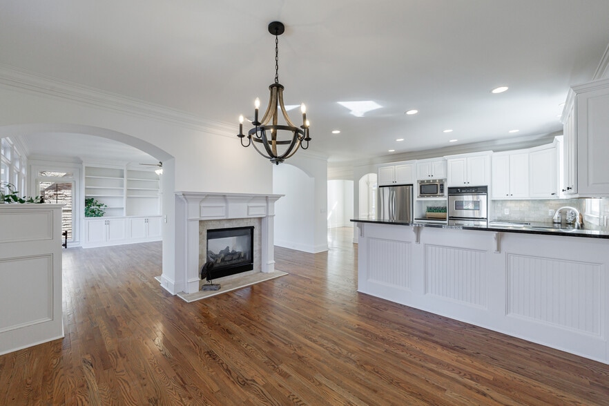 Building Photo - 1012 Madeline Ln