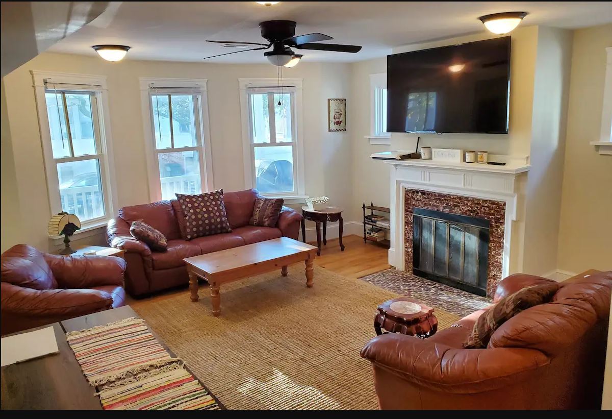 Building Photo - 41 S Dover Ave