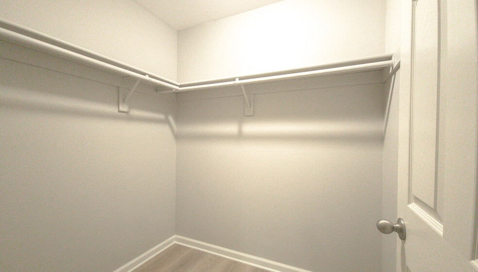 Bedroom walk-in closet - 9580 SW 146th Ter