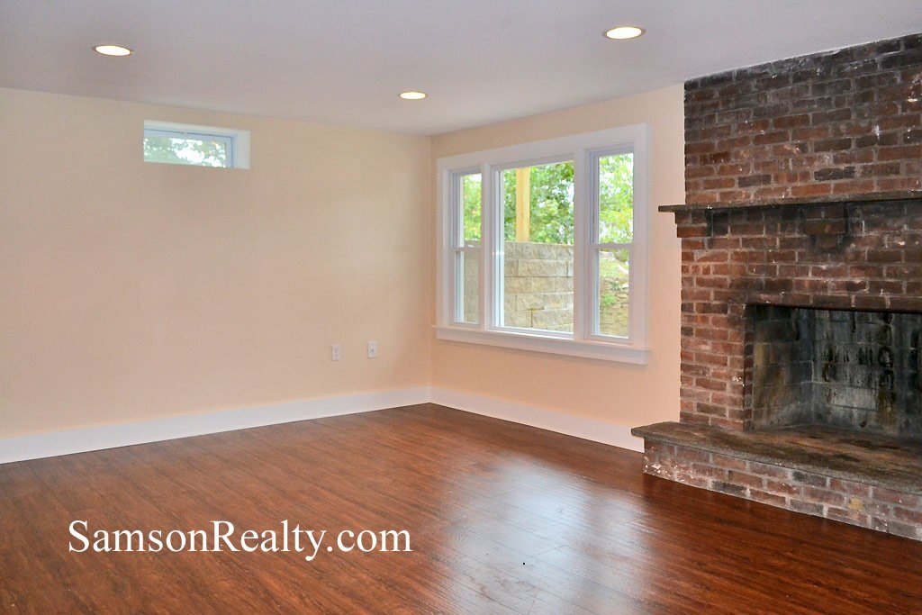 Building Photo - 497 Oaklawn Ave