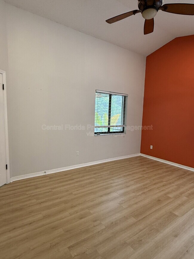 Building Photo - 295 Morning Glory Dr