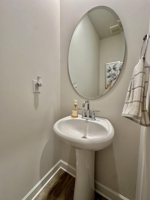 Building Photo - 6212 Hailstone Rd