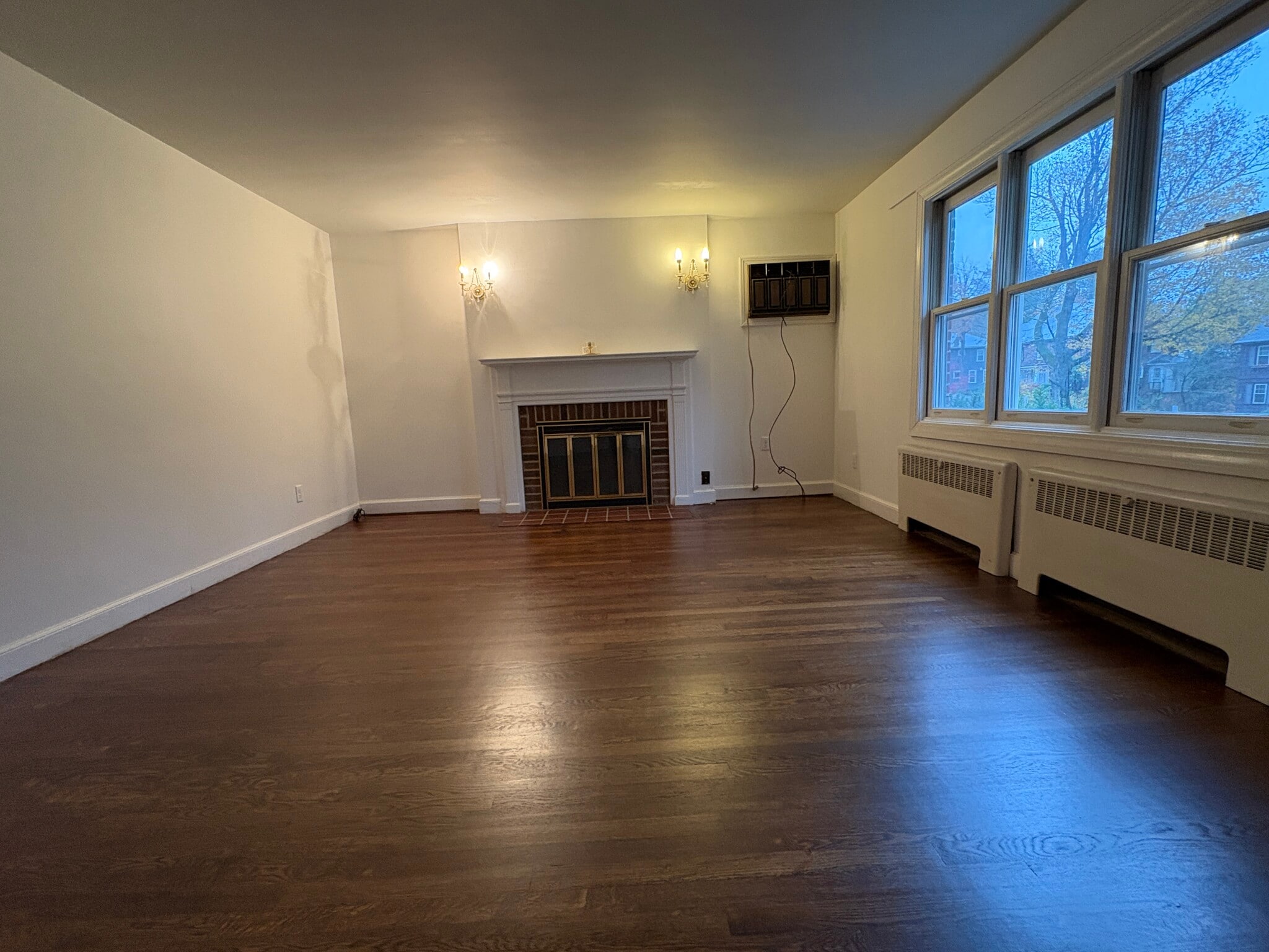 Building Photo - 30 Beechmont St