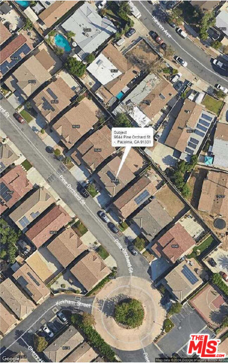 Building Photo - 9644 Pine Orchard St