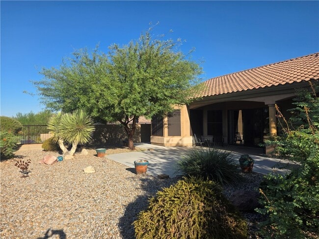 Building Photo - 2842 Fort Silver Dr