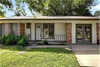 Building Photo - 1009 Alden Dr