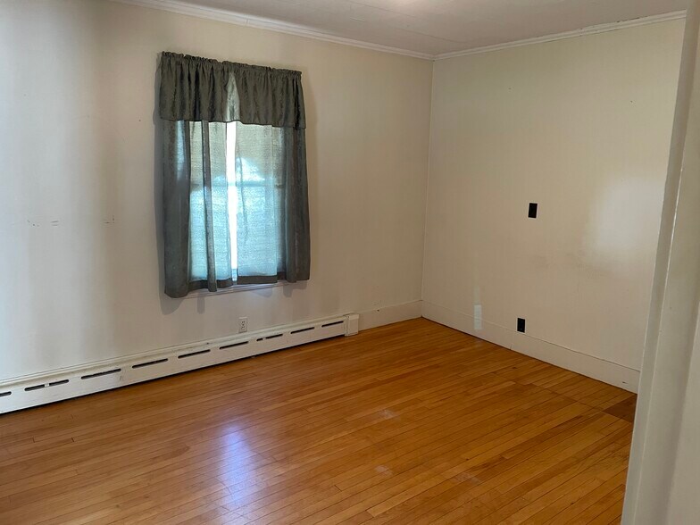 Bedroom #1 - 11 Summer St