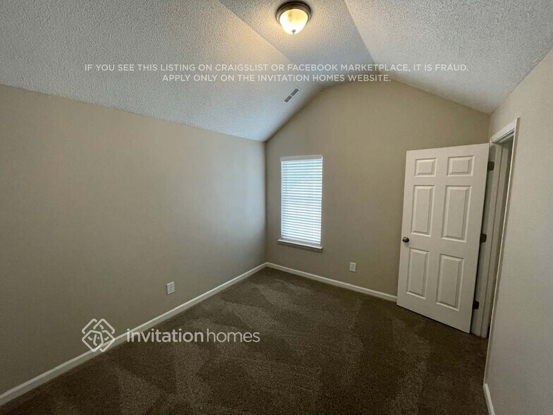 Building Photo - 10324 Covingtonwood Dr