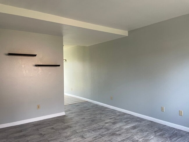 Building Photo - Kulalani Village - Right Next to Kapolei E...