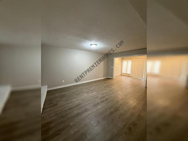 Building Photo - 12421 Acadia Ct