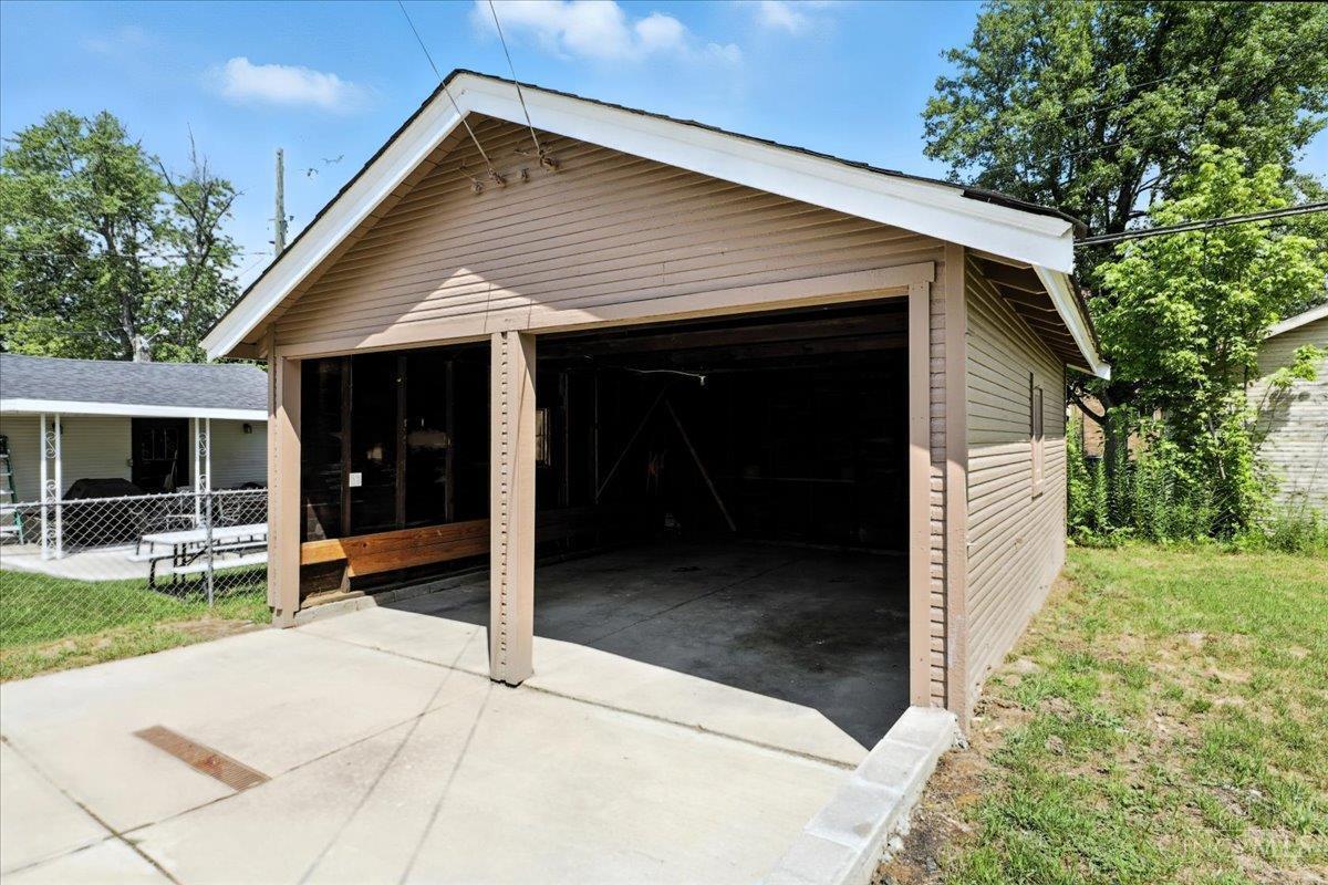 off-street parking - 1810 Berkley Ave