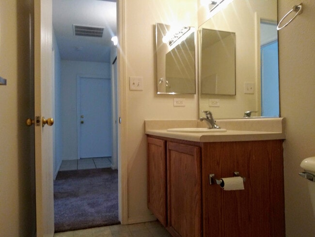 Building Photo - 5808 Night Rose Ave NW