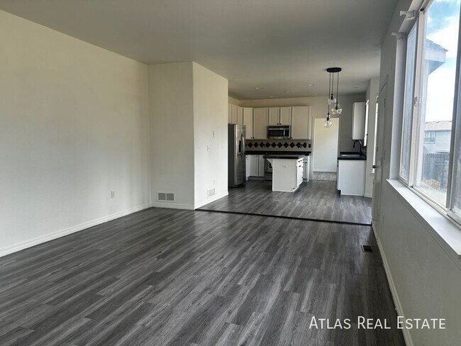 Building Photo - 10789 Vista Rd