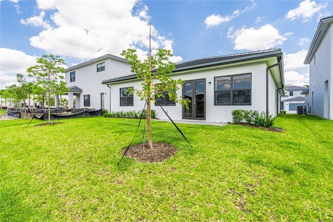 Building Photo - 4538 SW 173rd Ave