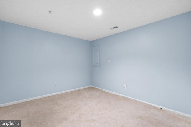 Building Photo - 6116 Starburn Path