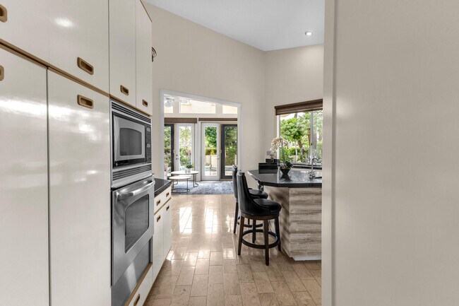 Building Photo - 75273 Spyglass Dr