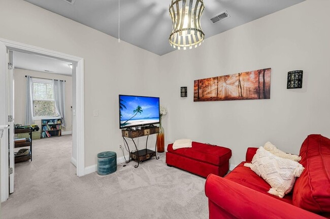 Building Photo - Beautiful 4BR/2.5BA Home in Highly Desirable Park West