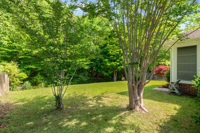 Building Photo - 1122 Mill Run Rd