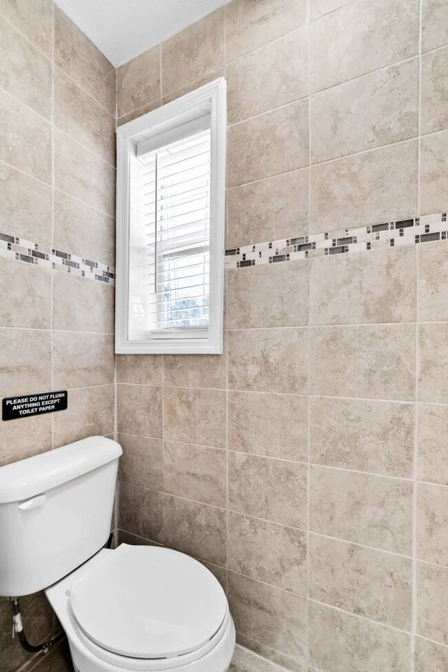 Building Photo - 730 N 72nd Terrace