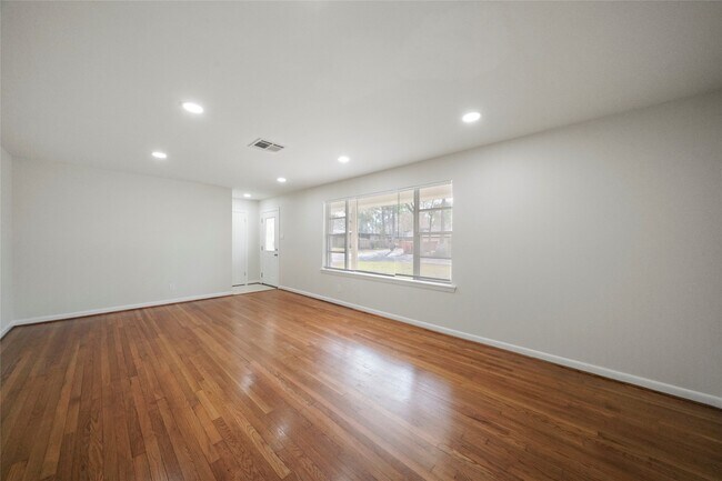 Building Photo - 10306 Eddystone Dr