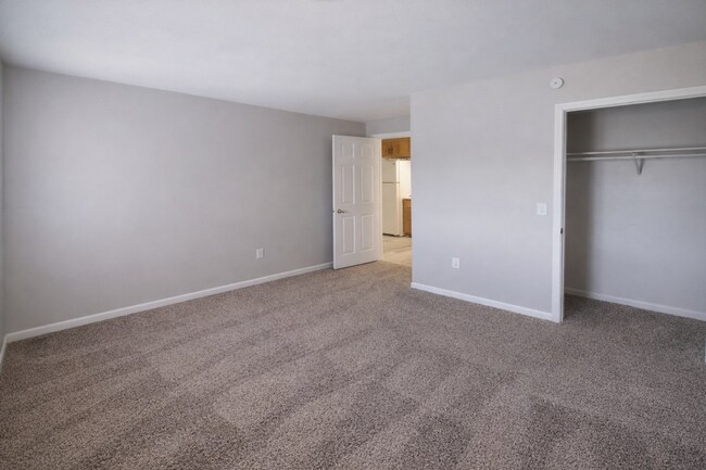 Building Photo - 2 Bedroom, 1 Bath - ALL BRAND NEW!!