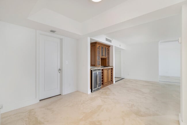 Building Photo - 3590 S Ocean Blvd