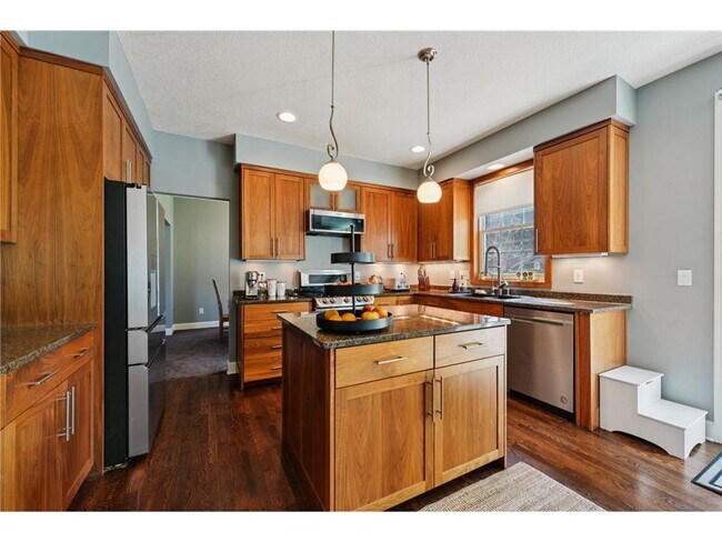 Building Photo - 1477X Langdon Pl