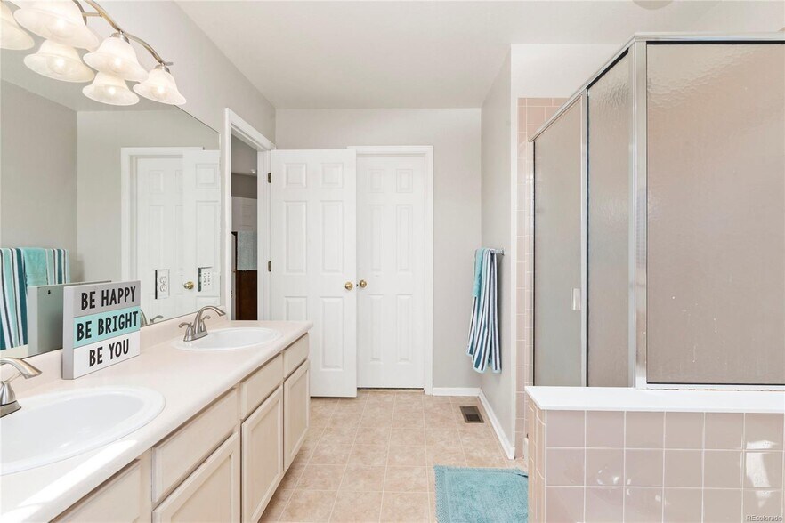 Building Photo - 14126 Petrel Dr