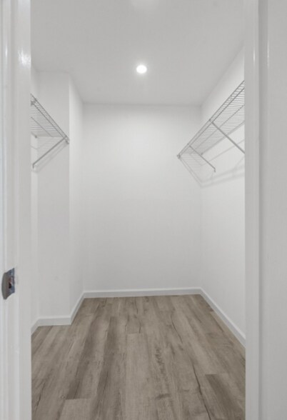 Building Photo - 243 Penns Way