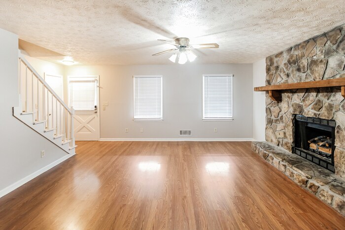 Building Photo - 1205 Masters Ln