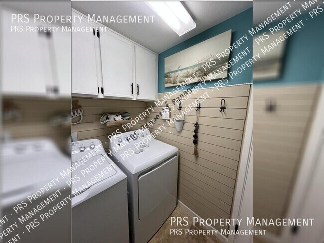 Building Photo - 10906 E Navajo Dr